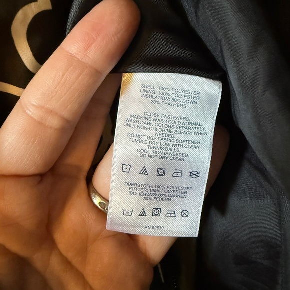 Lands' End Black and White Patterned puffer vest size 10-12 - Picture 5 of 8